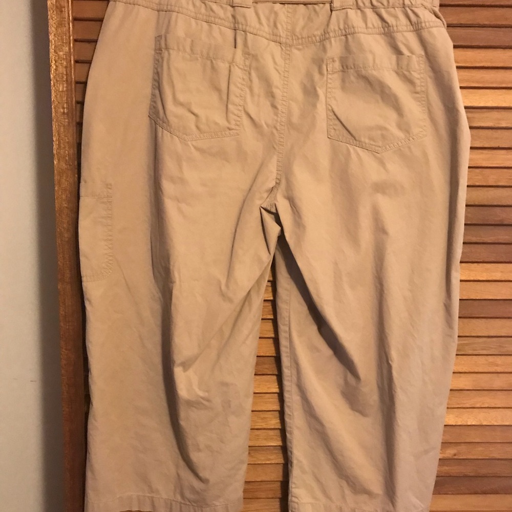 Drawstring Capris - Picture 5 of 5
